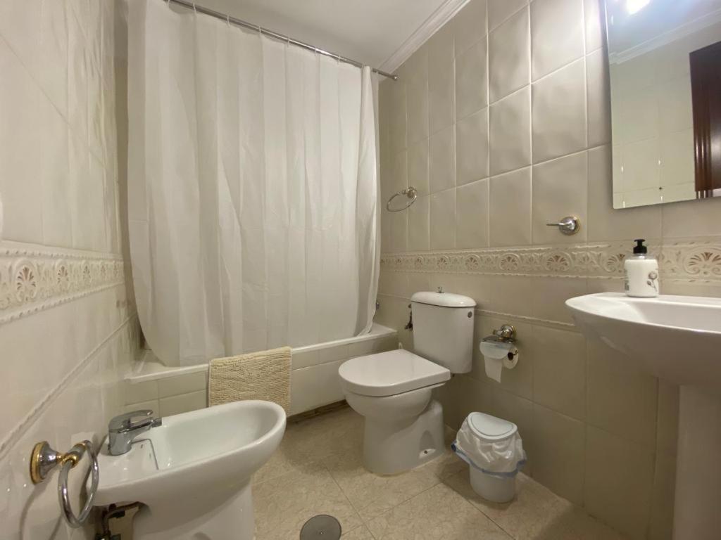 Apartamento Familiar En Barrio Reina Victoria Уэльва Экстерьер фото